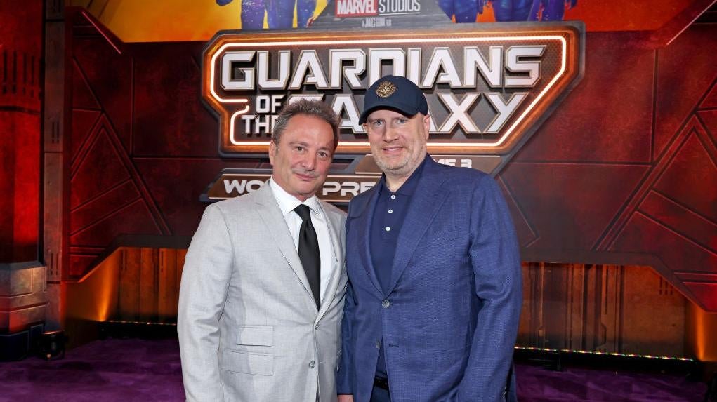 Con Alonso fuera, Louis D’Esposito y Kevin Feige permanecieron.