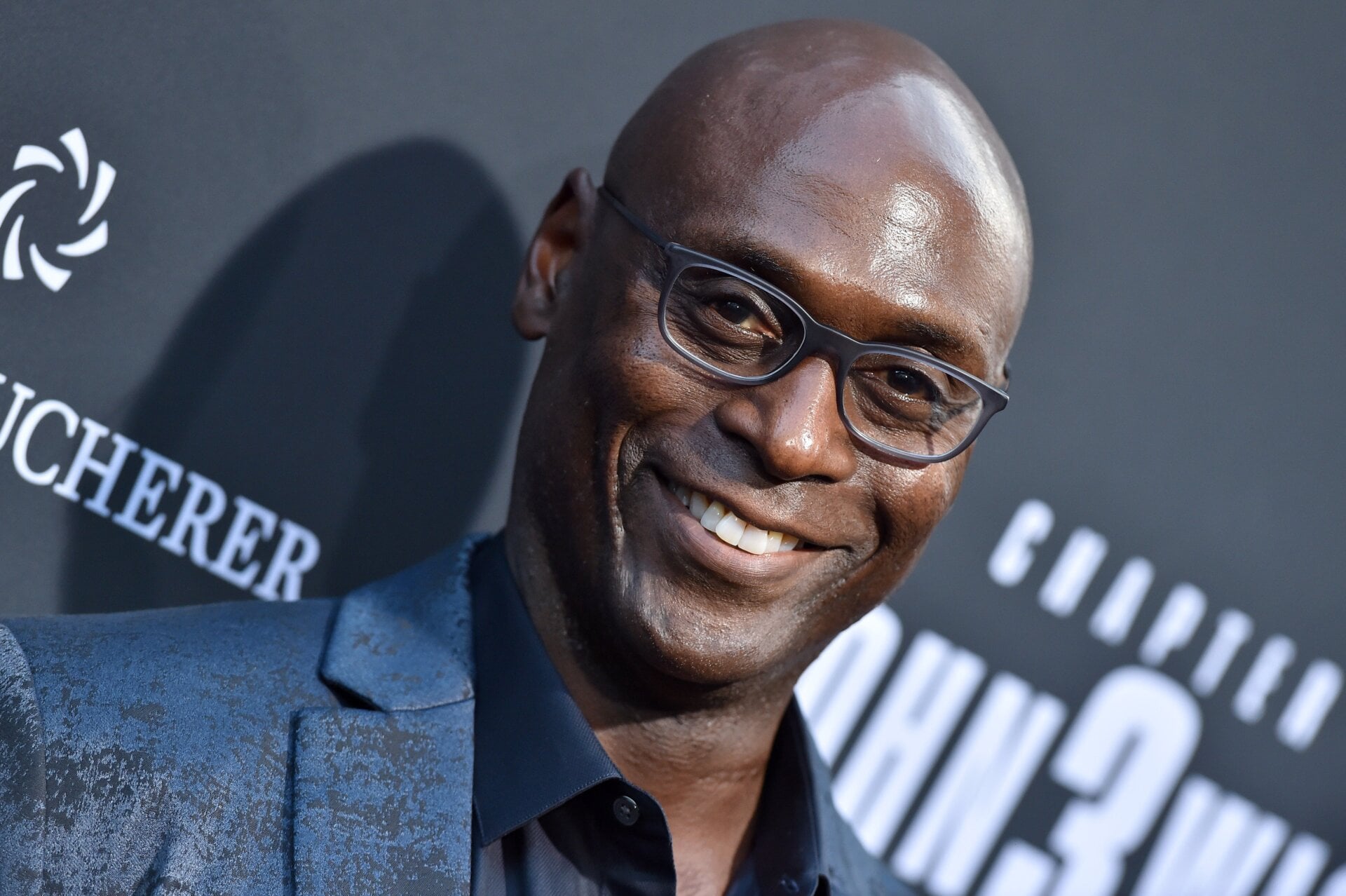 Lance Reddick en la alfombra roja Juan Wick 3