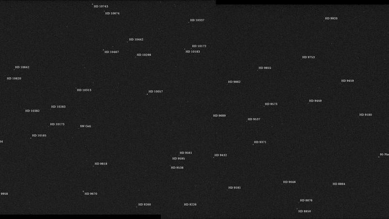 Las imágenes capturadas por la nave espacial Psyche de la NASA crearon este mosaico de un campo de estrellas en la constelación de Piscis.
