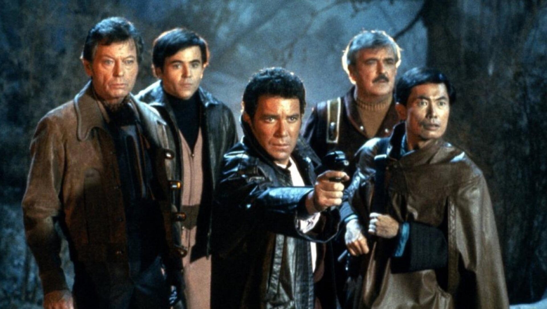 Cíborg (1989)Dr. Strangelove o: Cómo aprendí a dejar de preocuparme y amar la bomba (1964)Yo, Frankenstein (2014)