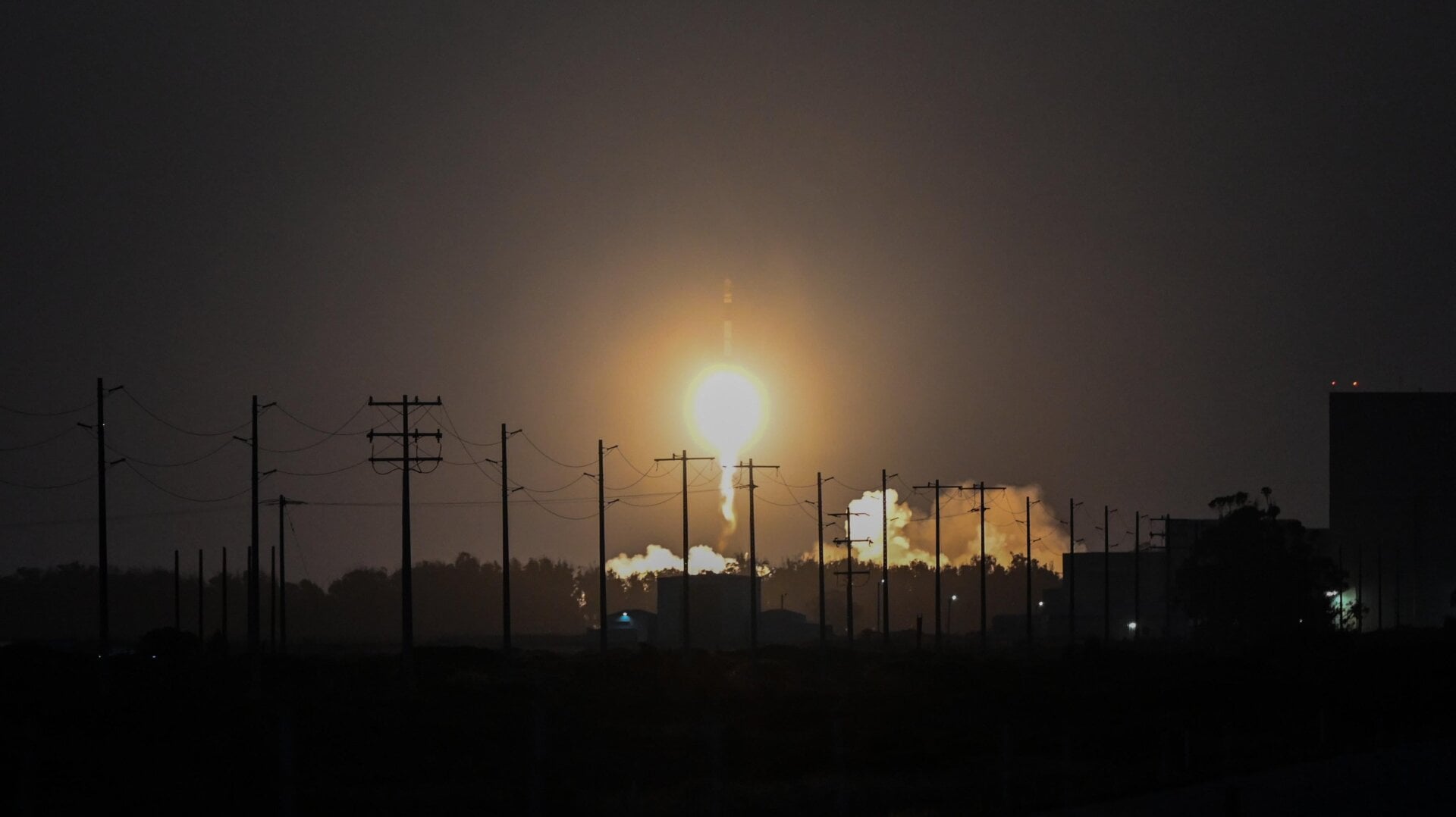 El lanzamiento de Victus Nox el 14 de septiembre desde el Space Launch Complex-2 de Vandenberg.