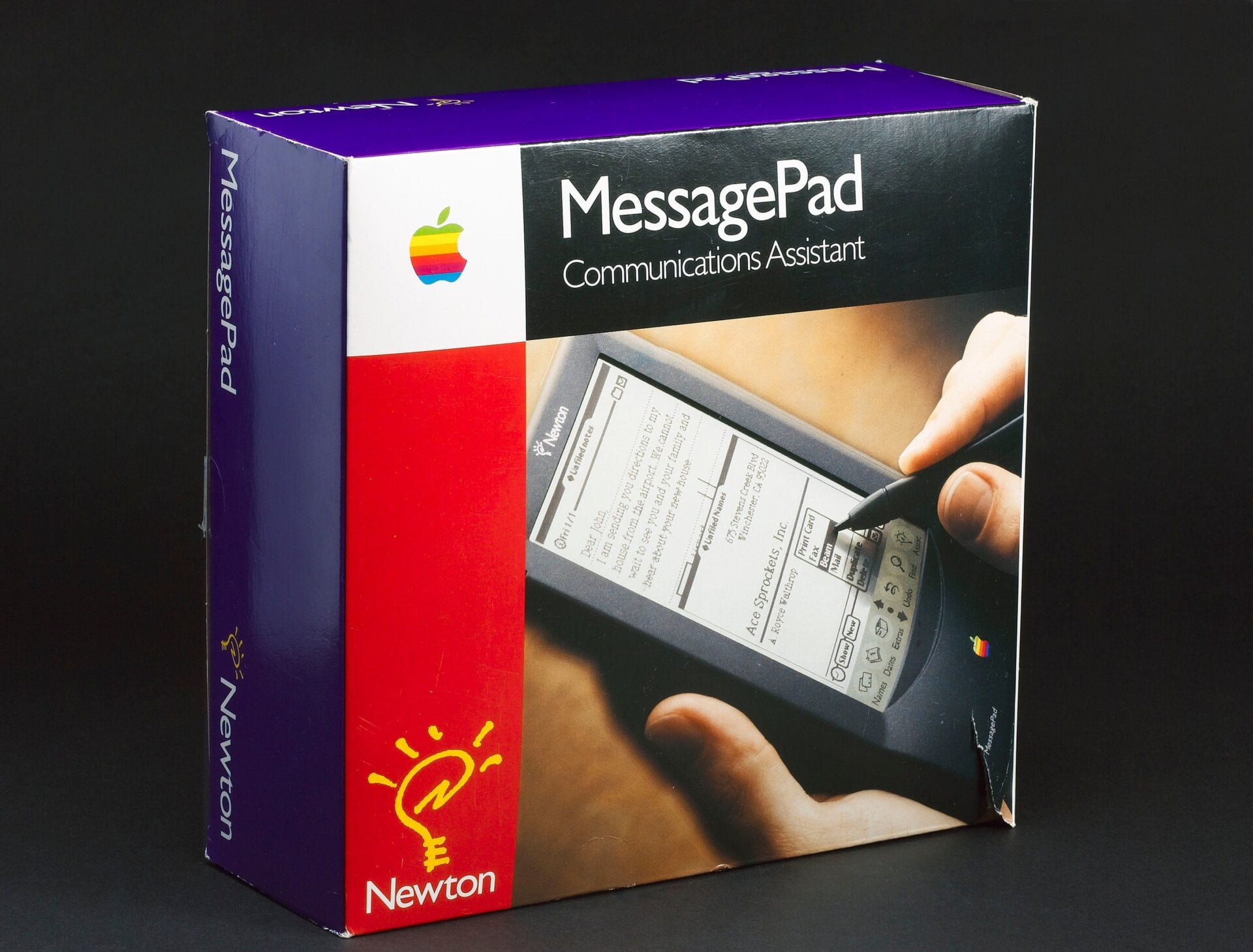Una caja de Apple Newton MessagePad, alrededor de 1993.
