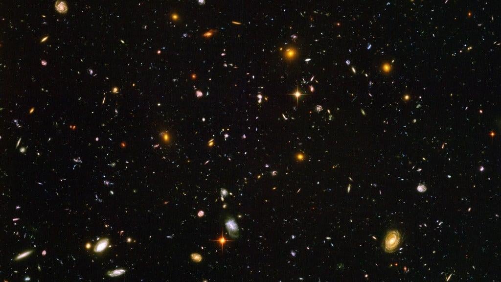 El campo ultraprofundo del Hubble, que muestra casi 10.000 galaxias.