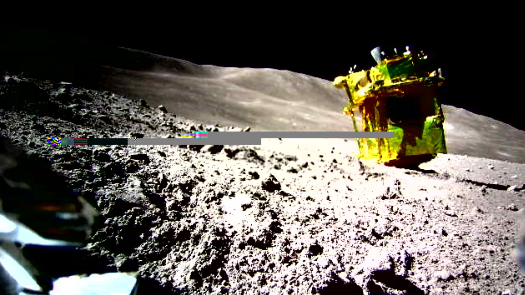 La nave espacial SLIM fue fotografiada en la superficie de la Luna por el Vehículo de Excursión Lunar 2.