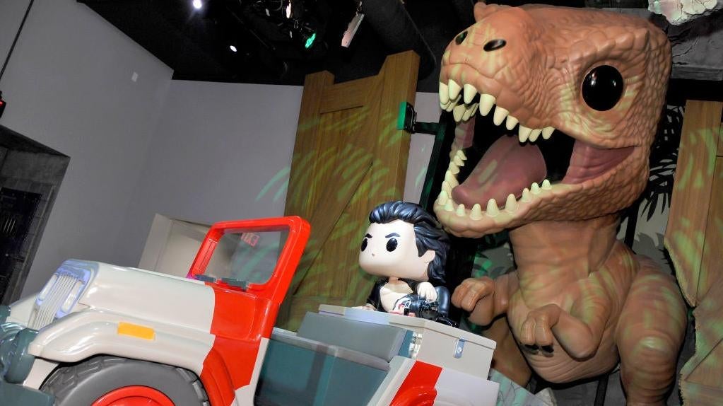 Falsa diezmada en la tienda de Funko en Hollywood, CA.