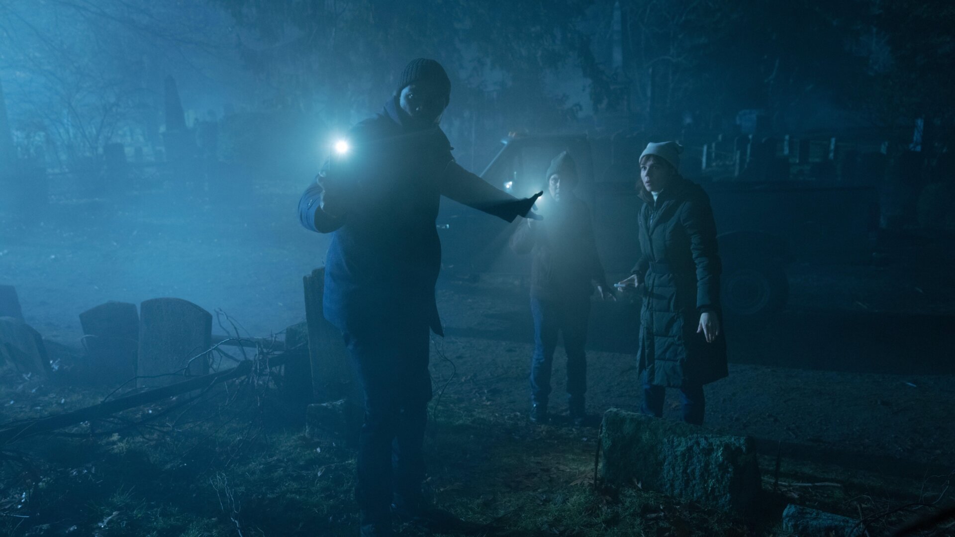 Mike Colter como el padre David Acosta, Aasif Mandvi como Ben Shakir y Katja Herbers como Kristen Bouchard en Demonio cuarta temporada.