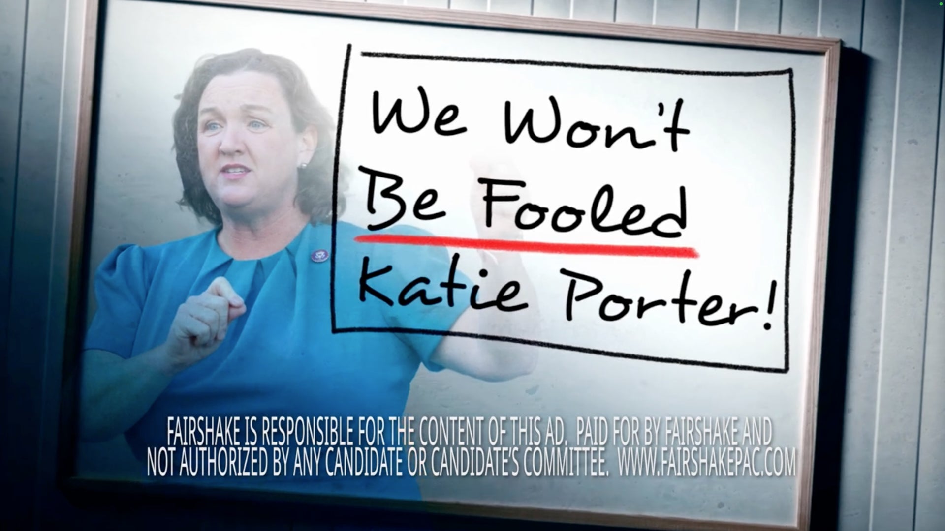 Captura de pantalla de un anuncio de TV/YouTube del grupo de lobby criptográfico Fairshake contra Katie Porter, quien se postula para convertirse en candidata al Senado de los Estados Unidos en California