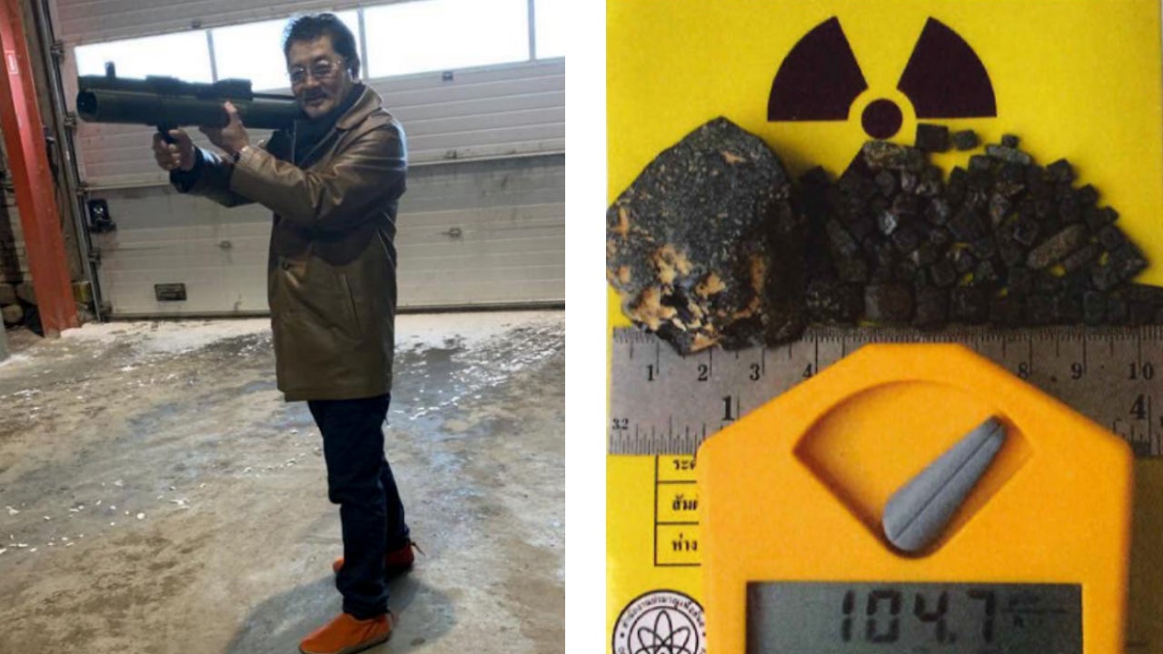 Takeshi Ebisawa posando con un lanzacohetes durante una reunión con dos agentes encubiertos de la policía de Dinamarca (izquierda) y una foto supuestamente enviada por Ebisawa mostrando plutonio con un contador Geiger (derecha)