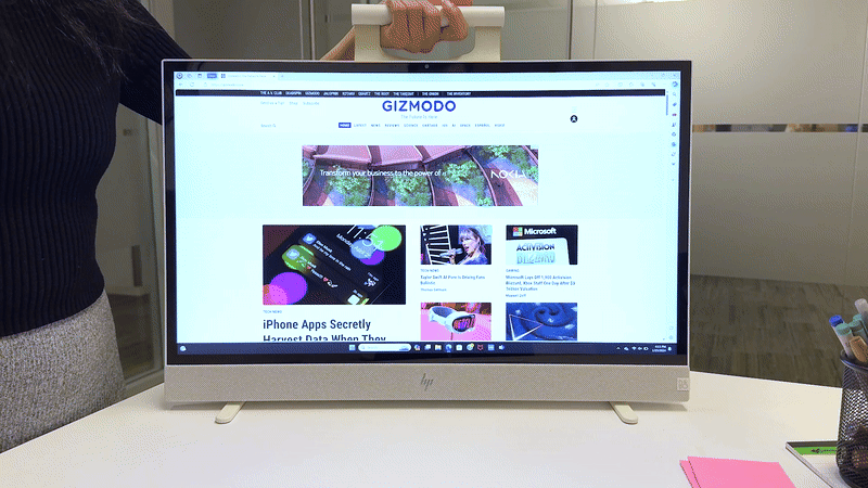 Gif: Artem Golub / Gizmodo