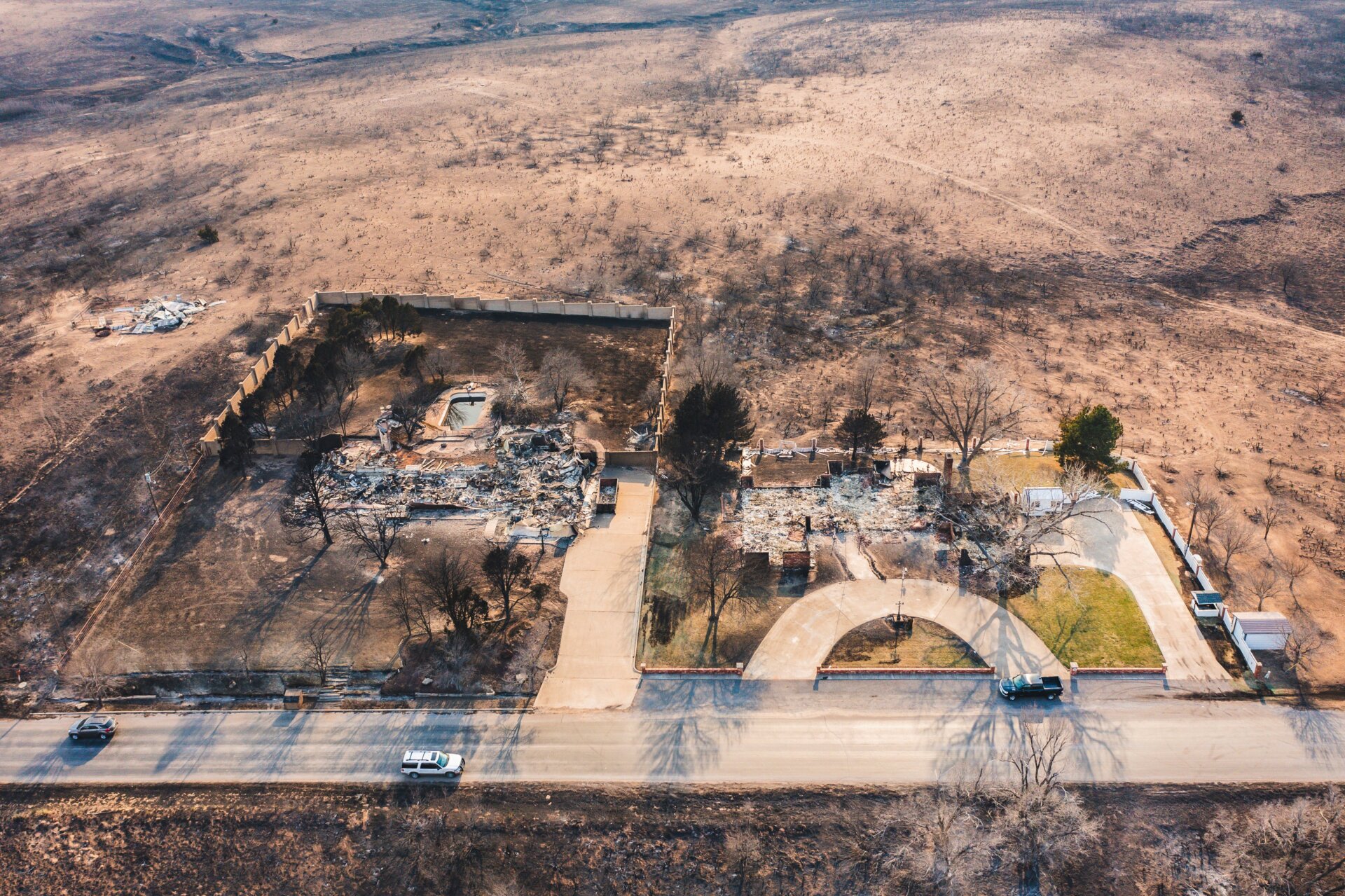 Las casas destruidas por el incendio de Smokehouse Creek se ven el miércoles 28 de febrero de 2024 en Canadá, Texas. 