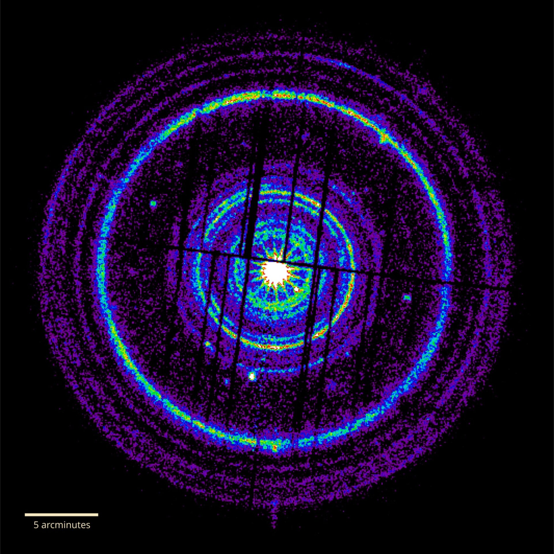 Anillos de polvo arrojados por el BARCO, vistos por el Observatorio XMM-Newton.