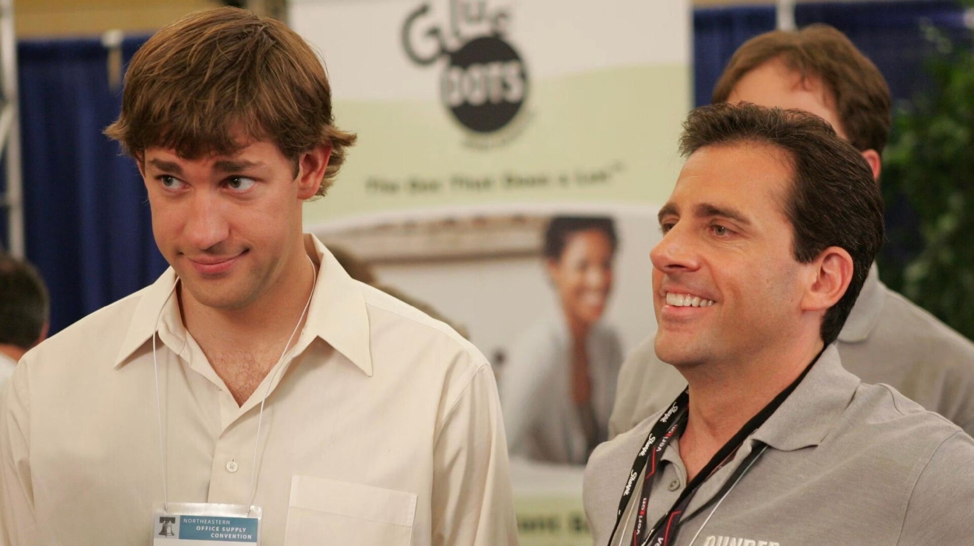 John Krasinski y Steve Carell on La oficina.