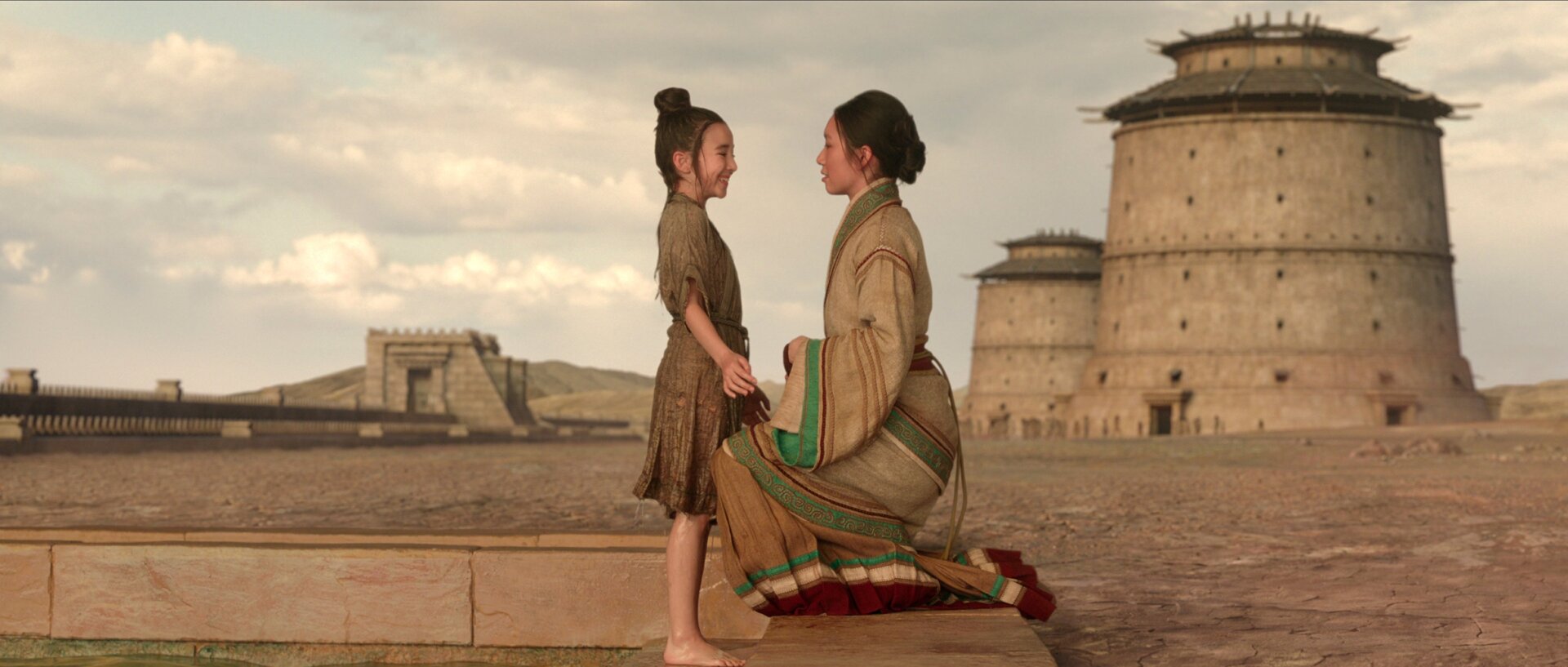 Eve Ridley como la seguidora y Jess Hong como Jin in 3 Problema del cuerpo.