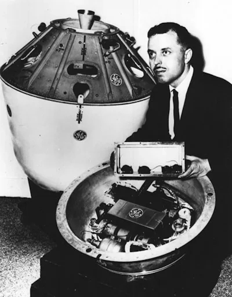 La “célula de vida» que contiene cuatro ratones para la misión Discoverer 3. 