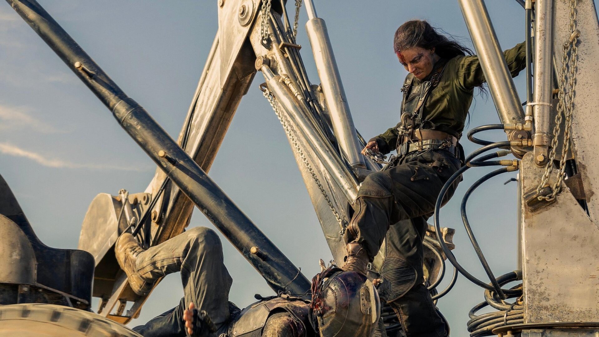 Furiosa en el pie de guerra.