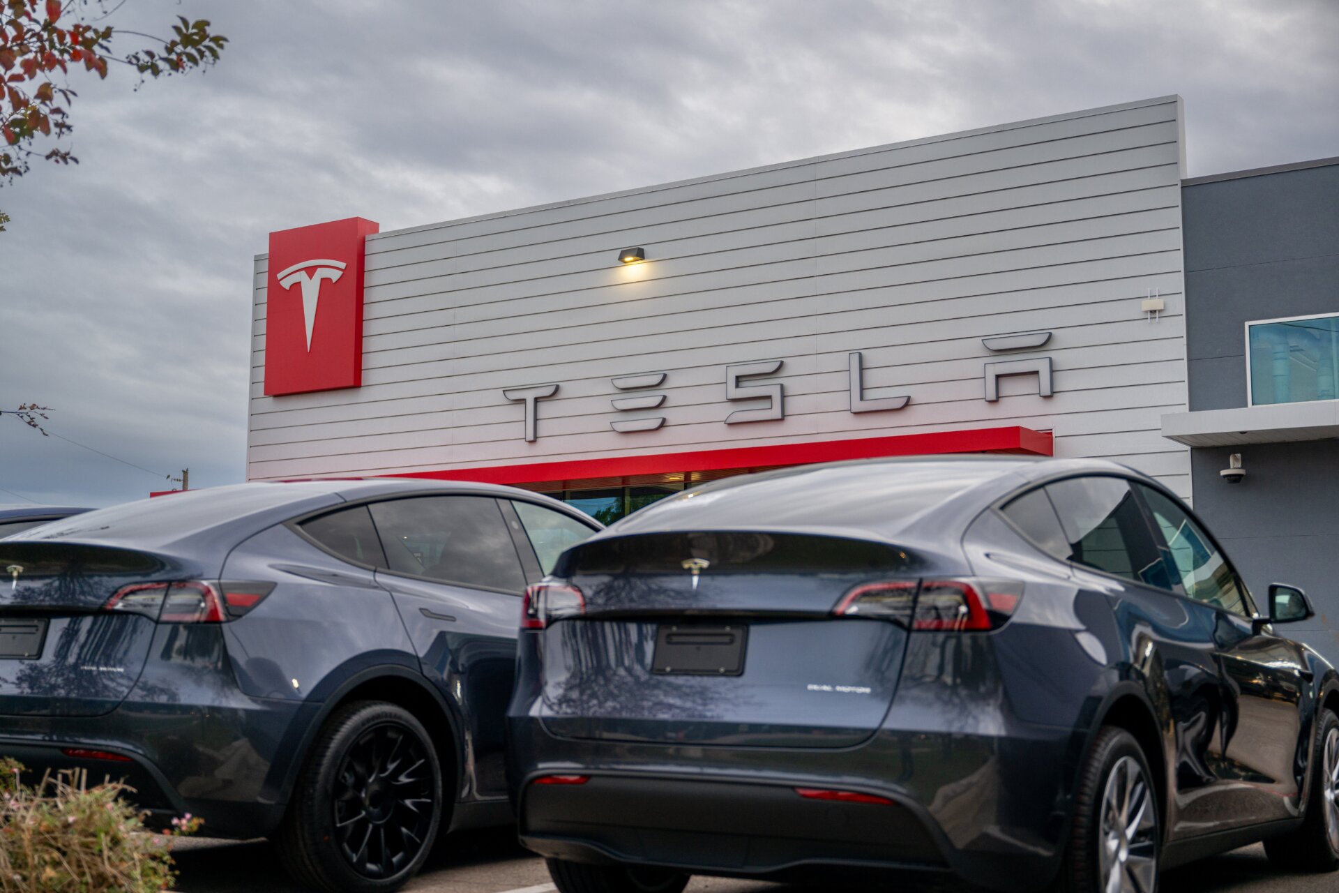 Tesla retiró del mercado más de 2 millones de vehículos (casi toda su flota estadounidense) en diciembre de 2023.