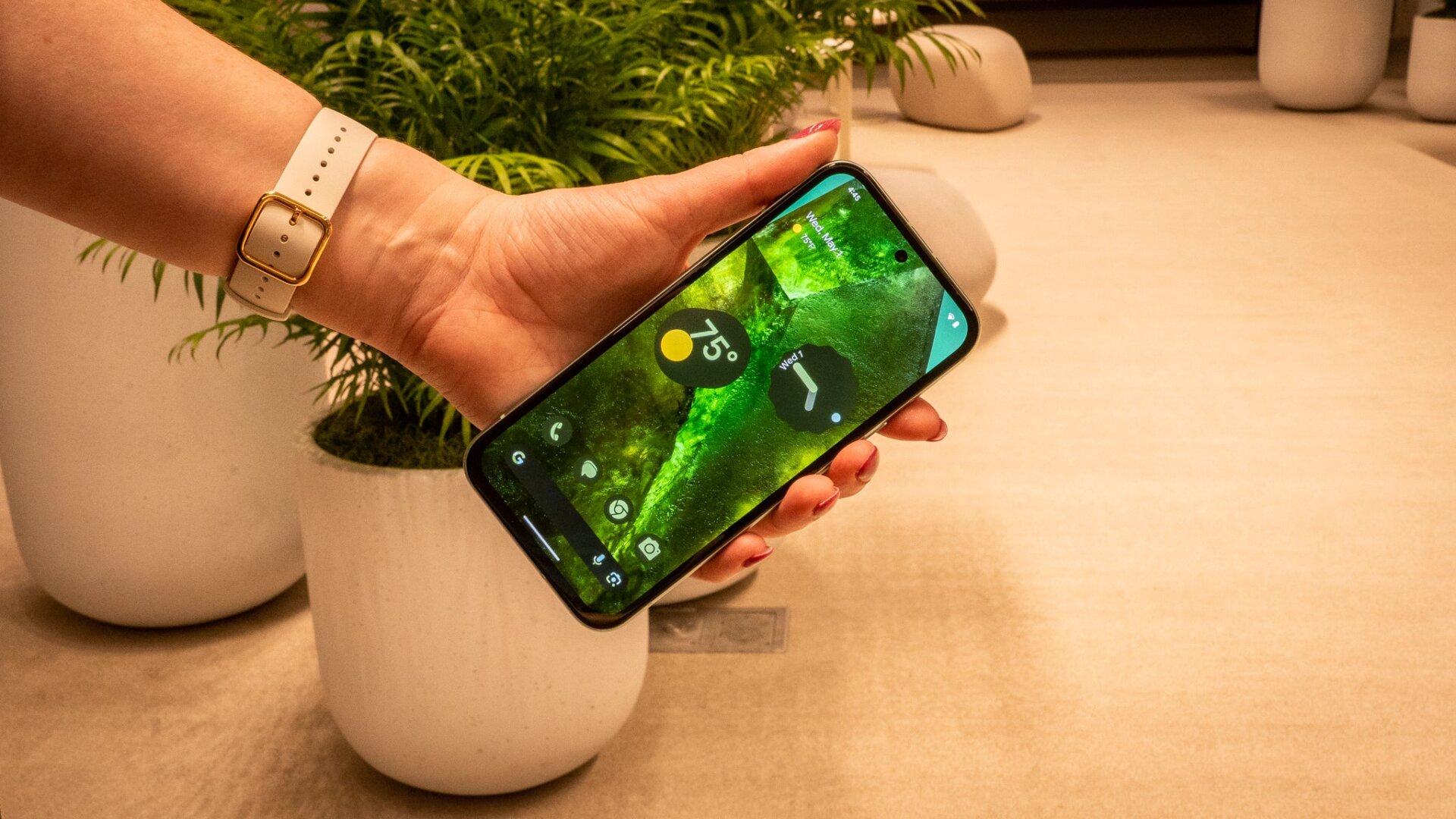 El Google Pixel 8a tiene una pantalla Actua de 6,1 pulgadas.