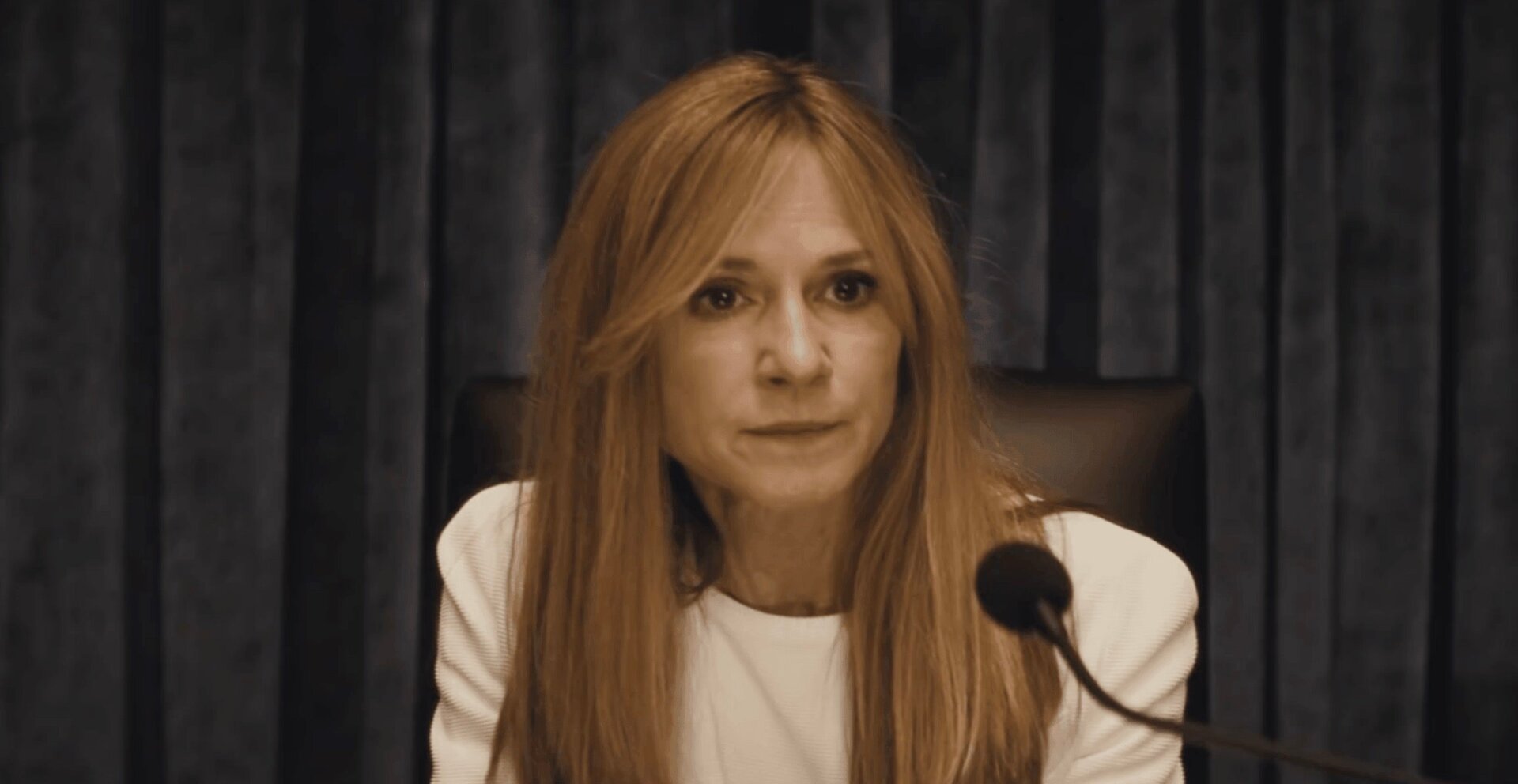 Holly Hunter, vista aquí en batman v superman, viene a Star Trek.