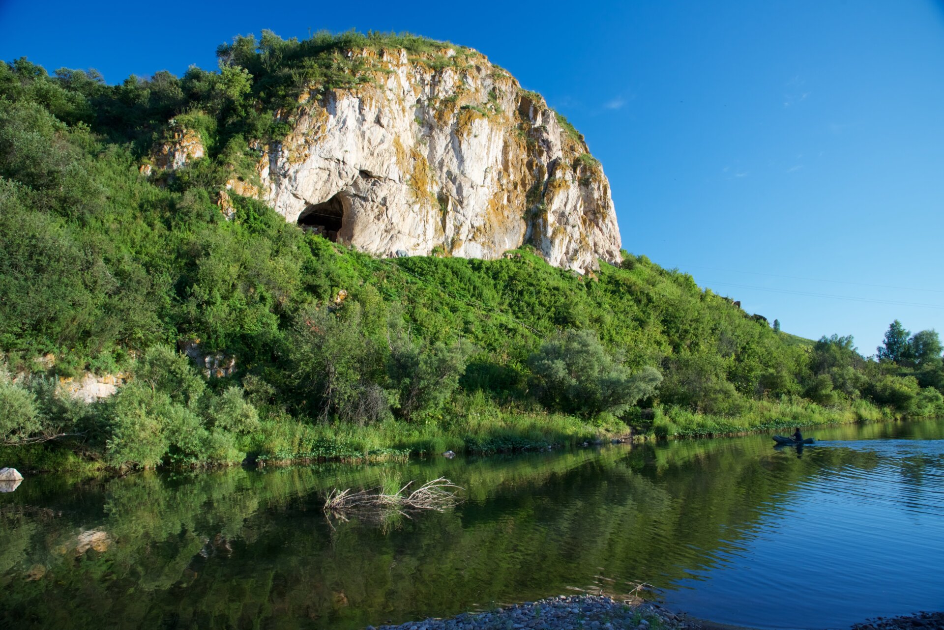 Cueva de Chagyrskaya, en las Montañas de Altái.
