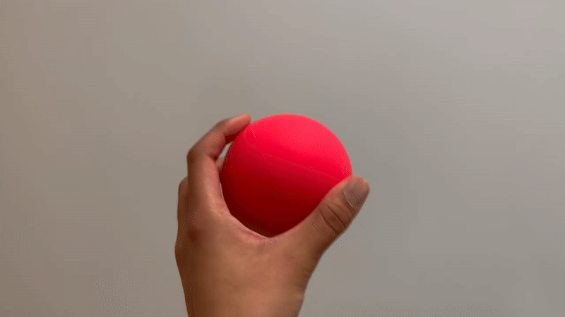 Sacudir la pelota juega percusiones.