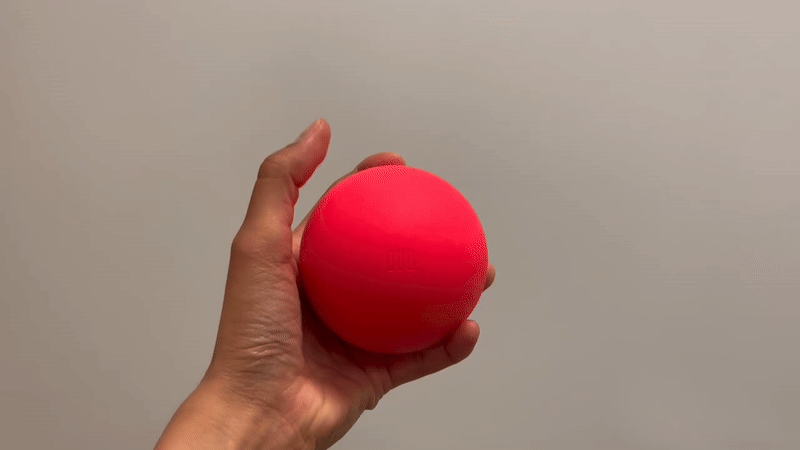 Al tocar la pelota se reproducen líneas rítmicas.