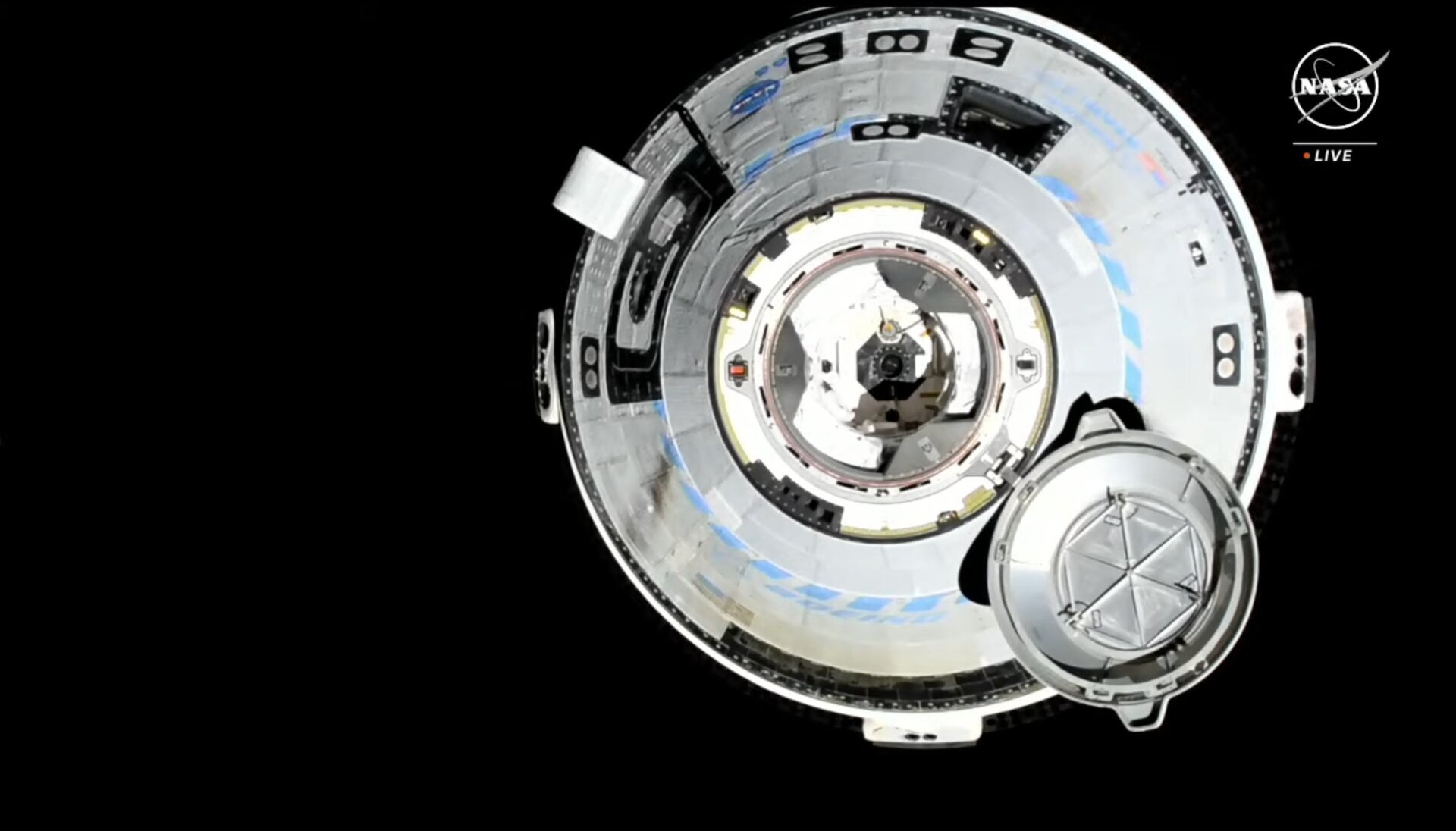 Starliner acercándose a la ISS el 6 de junio.