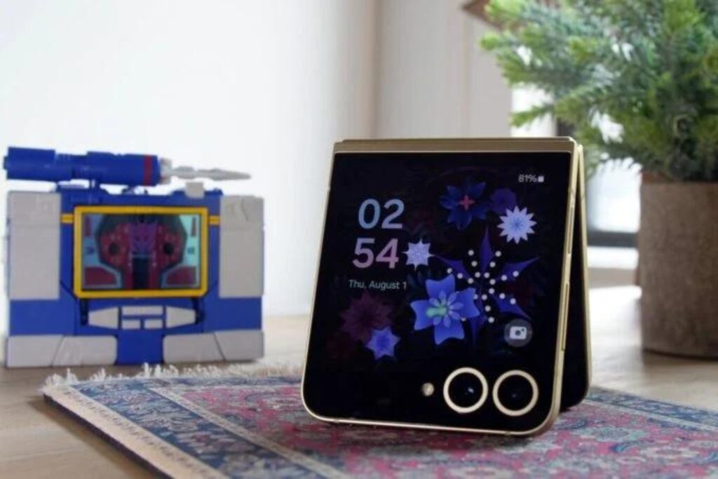 Samsung Galaxy Z Flip 6