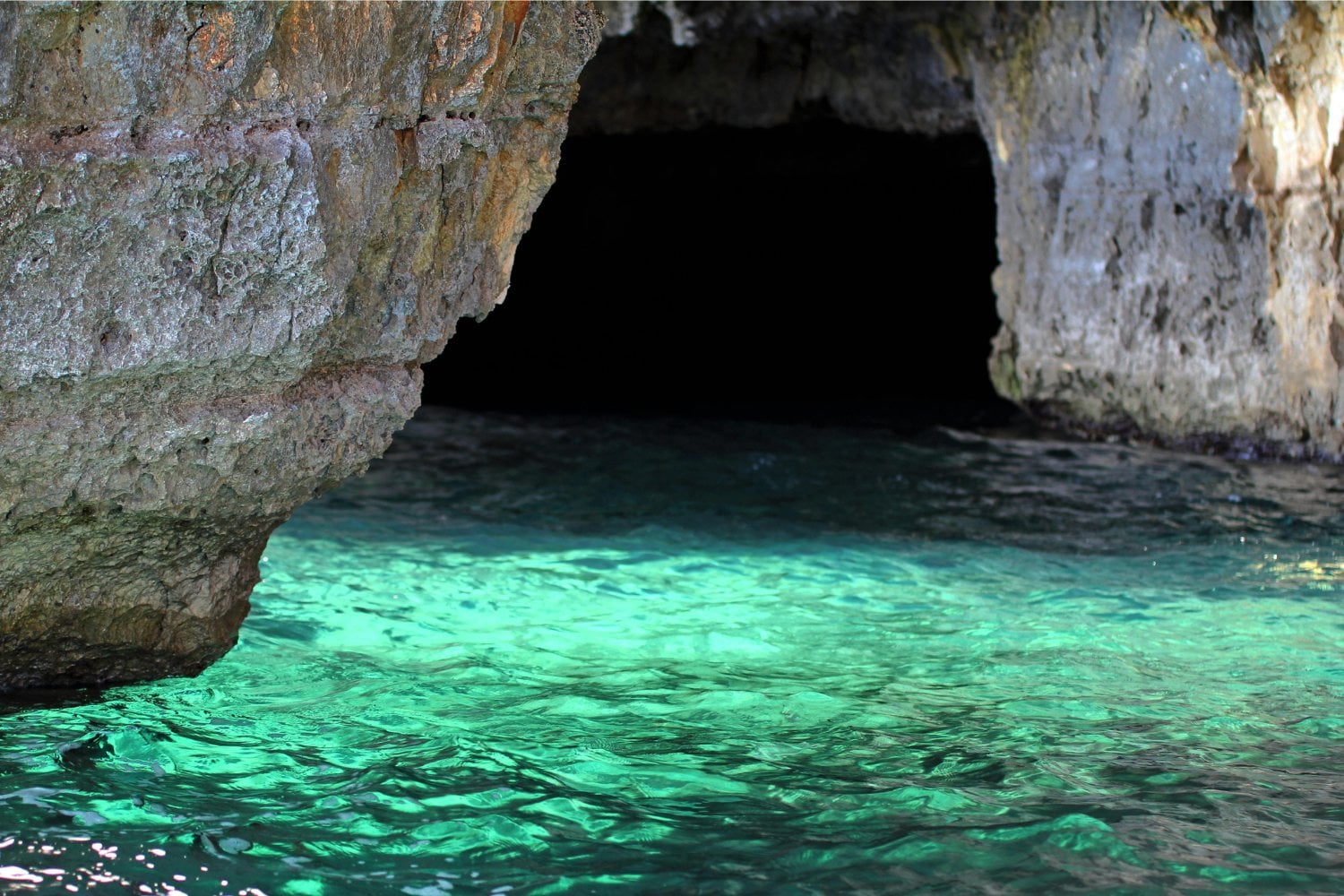 Cueva De Agua Dulce