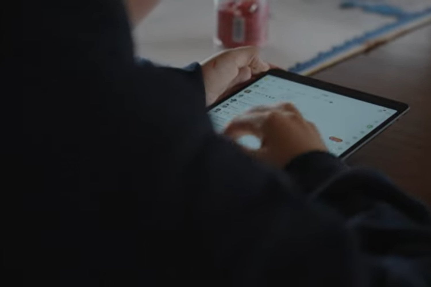 Ley menos redes sociales