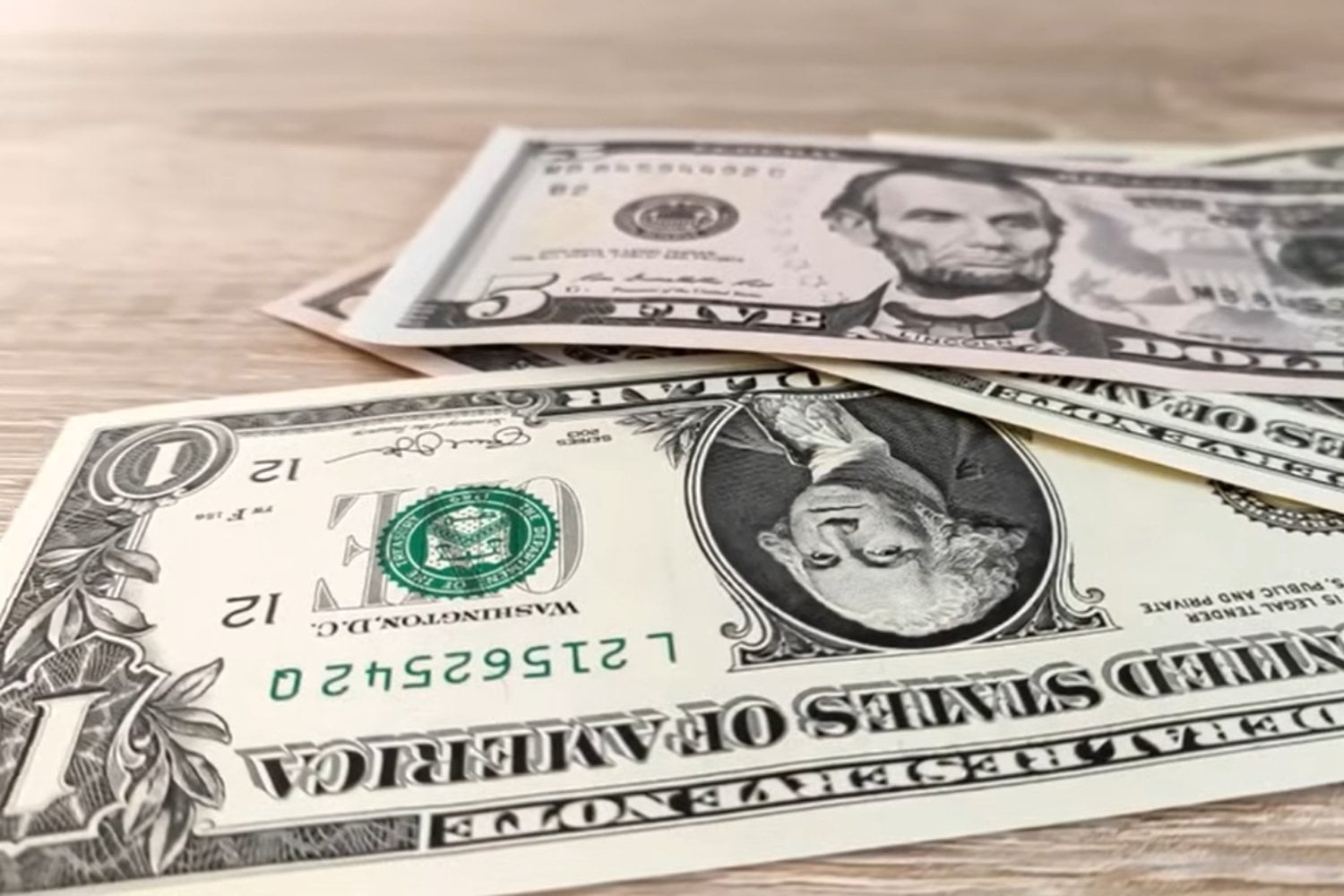 billete de 1 dólar que podría valer miles