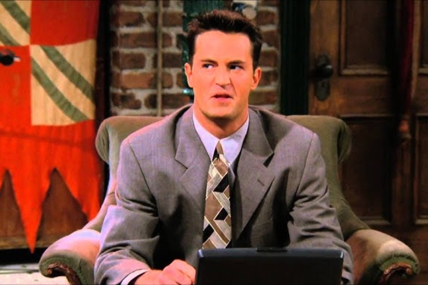 El ordenador de Chandler en Friends: de "bestia tecnológica" a pisapapeles de 6.000 euros