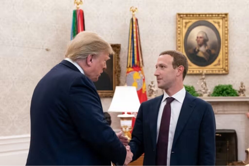 Zuckerberg sorprende con un donativo millonario al equipo de Trump
