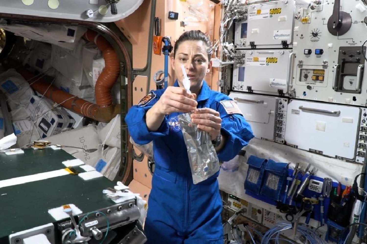 Así recicla la NASA orina y sudor en agua potable: la tecnología detrás del avance