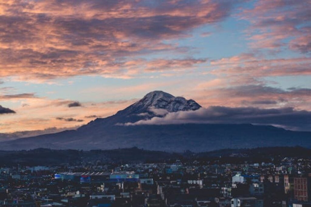 El punto más cercano al espacio no está donde imaginas: Chimborazo Ecuador
