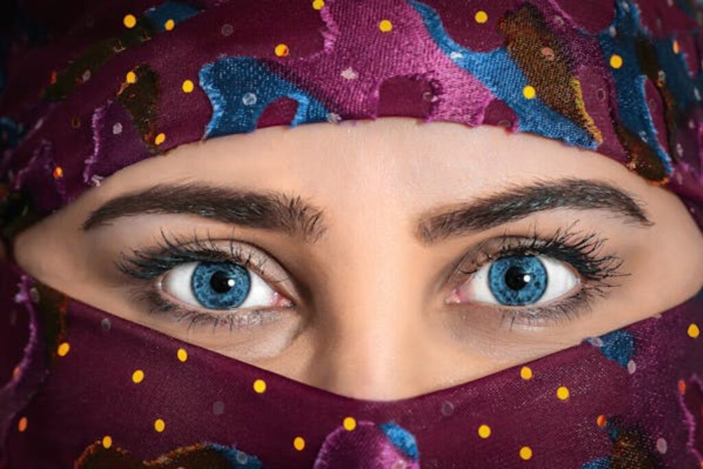 5 cosas que las mujeres nunca deberían hacer con sus ojos según especialistas