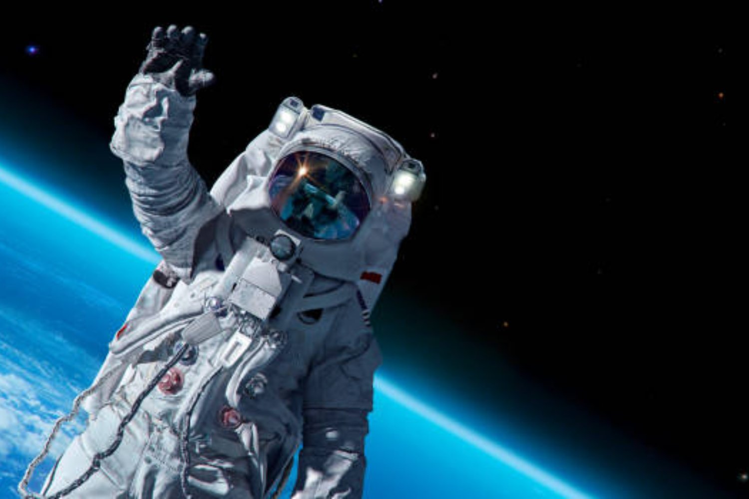 Astronautas de la NASA permanecerán más tiempo en el espacio: su regreso se pospone hasta marzo