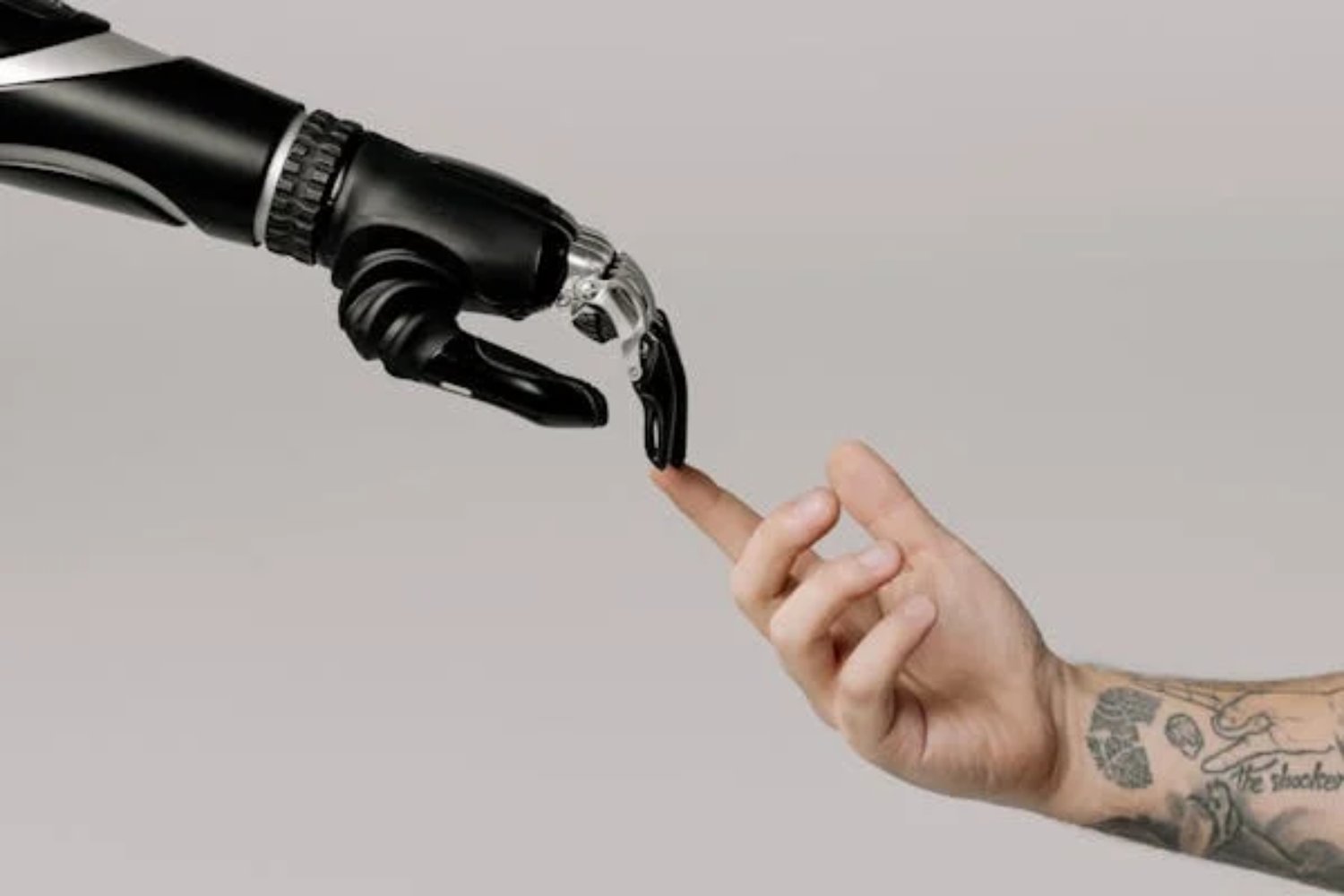 Cinco tendencias en inteligencia artificial que marcarán el 2025, según los expertos
