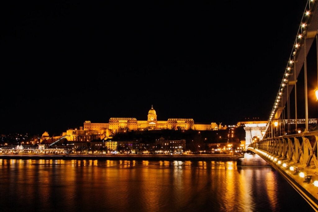 Ciudades Para Celebrar La Navidad