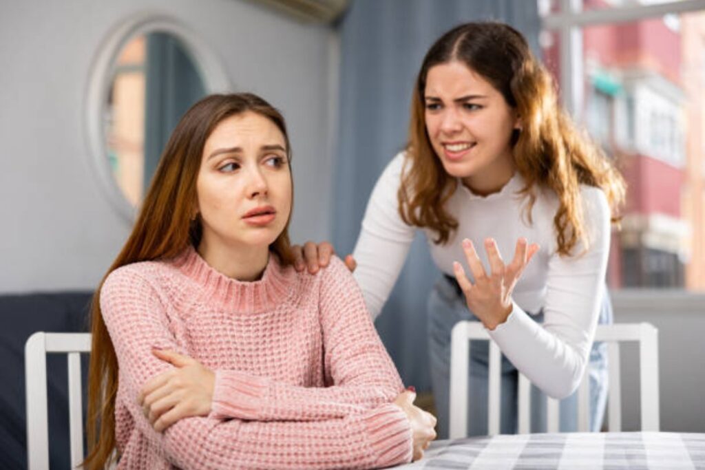 Cinco maneras de fortalecer tus relaciones y evitar ser un amigo tóxico