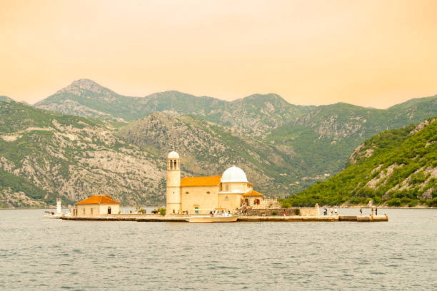 Una isla artificial revolucionaria: Europa apuesta por el hidrógeno verde