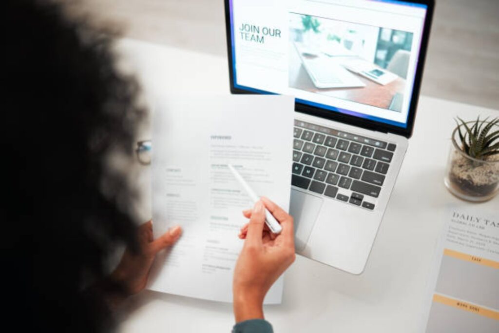 3 habilidades que debes eliminar de tu currículum para destacar en el mercado laboral
