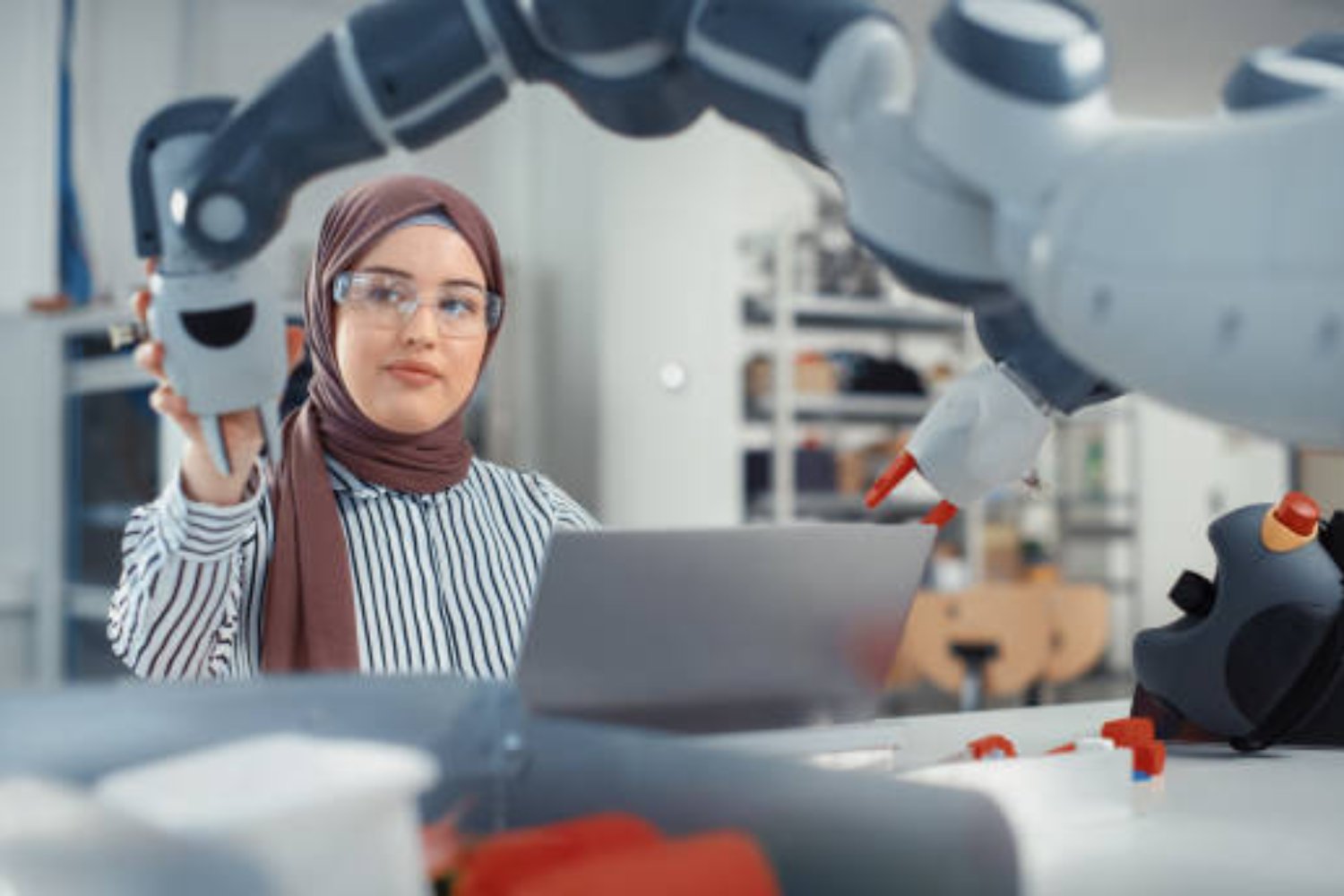 Innovación en la rehabilitación: prótesis robóticas que devuelven el tacto y la autonomía