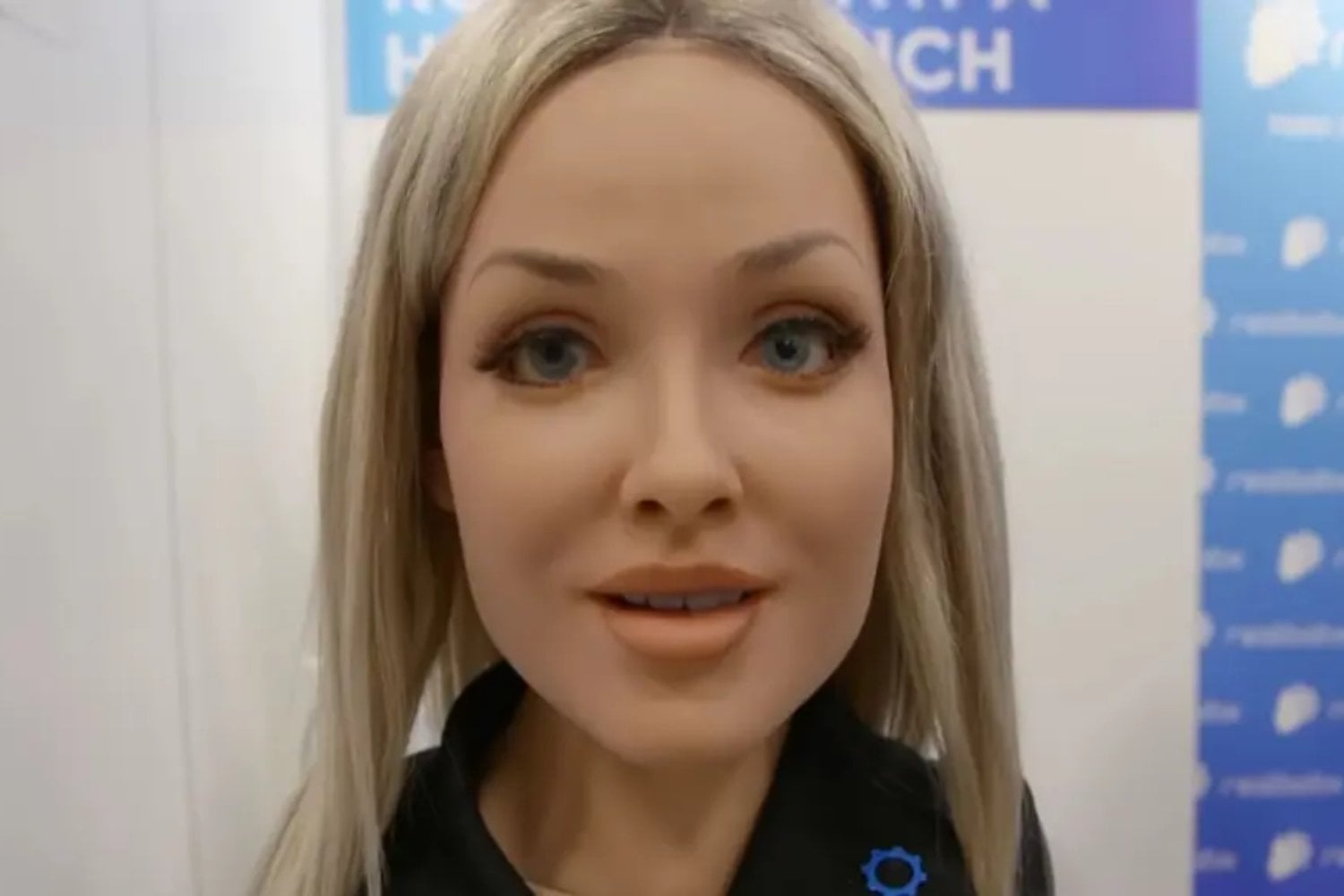 ¿Tu próxima pareja será un androide? Los robots hiperrealistas del CES 2025 rompen esquemas en Las Vegas
