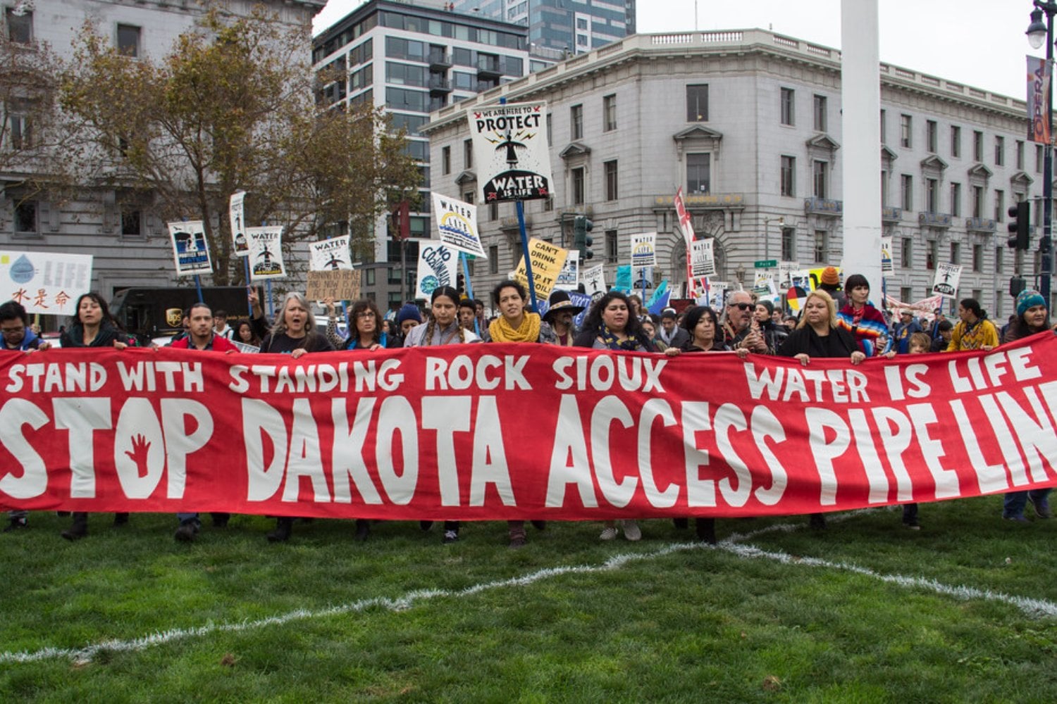 Una amenaza para el medio ambiente y la soberanía: El caso de la tribu Standing Rock Sioux y el oleoducto Dakota Access Pipeline