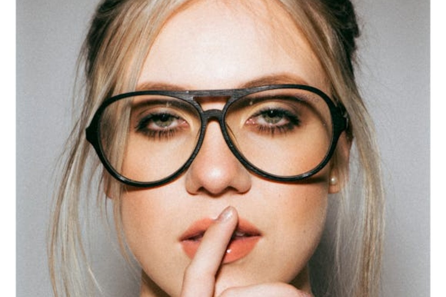 Genética humana: la sorprendente evolución detrás de los rubios de ojos claros