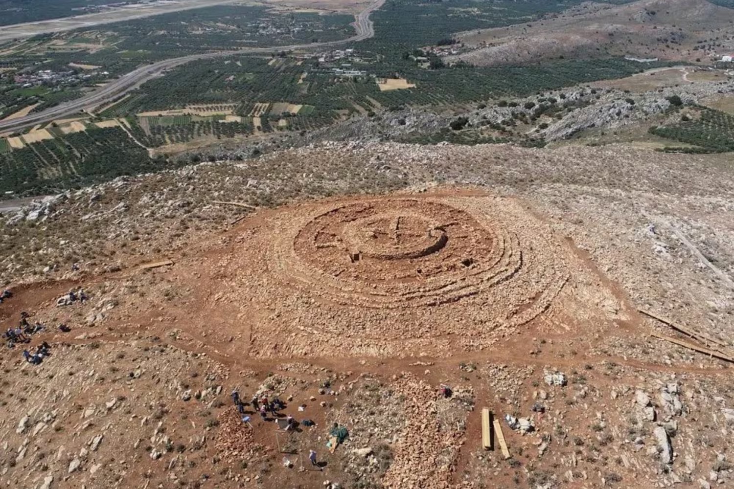 Un tesoro minoico detiene el futuro: El hallazgo que sacude a Grecia