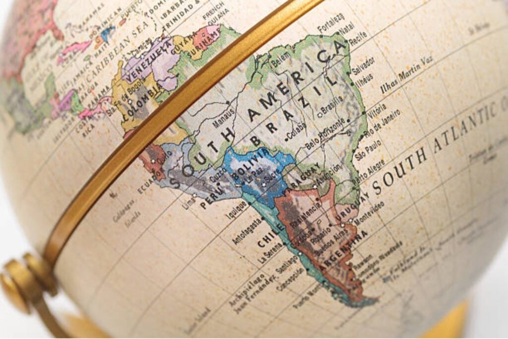 El país de Sudamérica con el crecimiento económico más bajo en 2025 y 2026 te sorprenderá