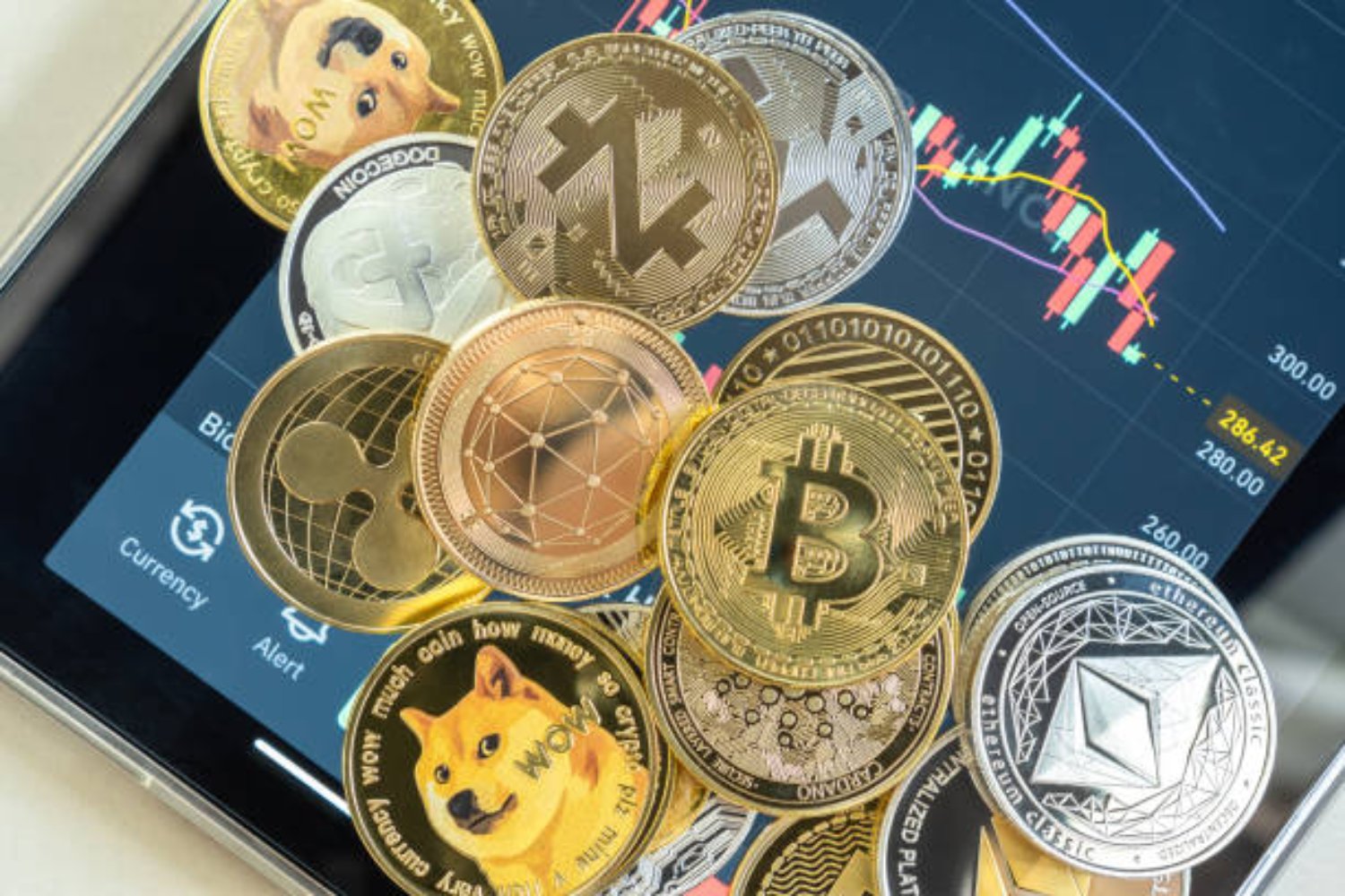 Un año de los ETFs de bitcoin y ethereum: el impacto en el mercado cripto