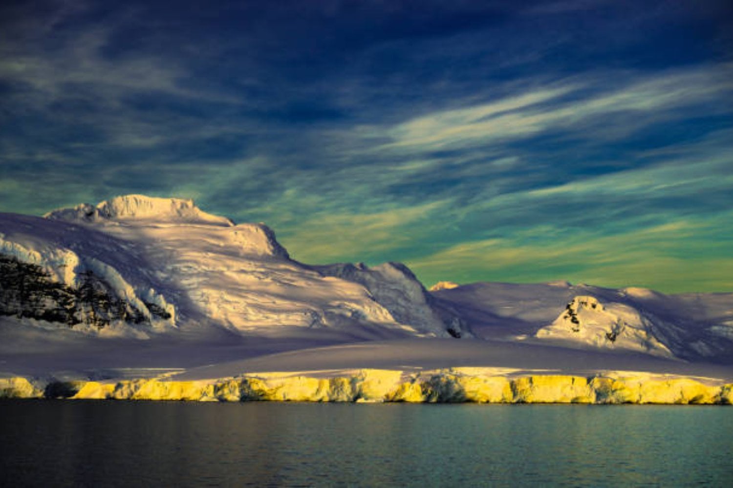 Perforaciones en la Antártida revelan el hielo más antiguo: claves para descifrar el clima de la Tierra