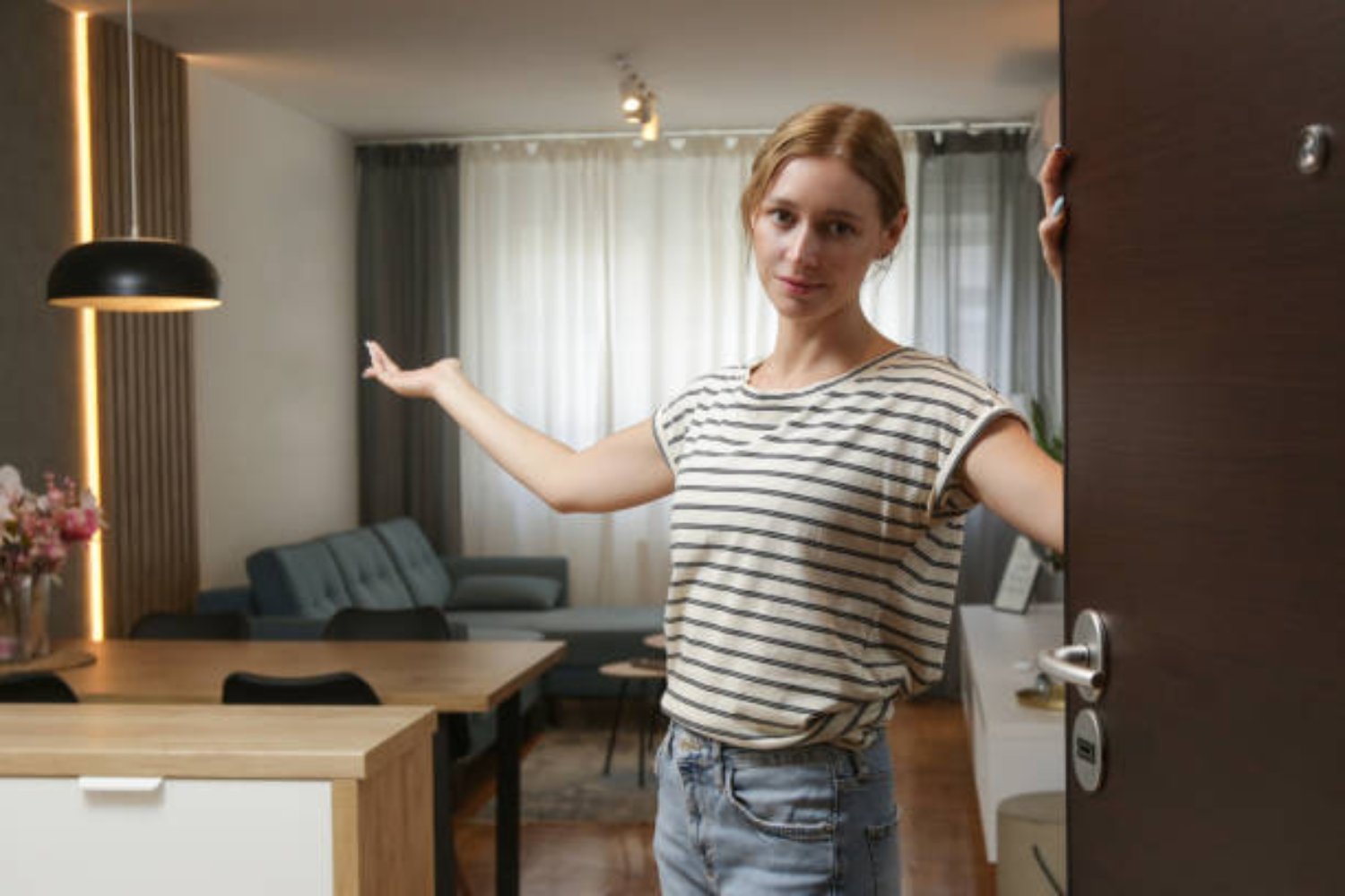 ¿Por qué algunas personas prefieren quedarse en casa los domingos? La psicología lo explica